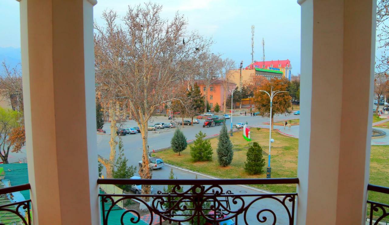 Khujand Grand Hotel エクステリア 写真